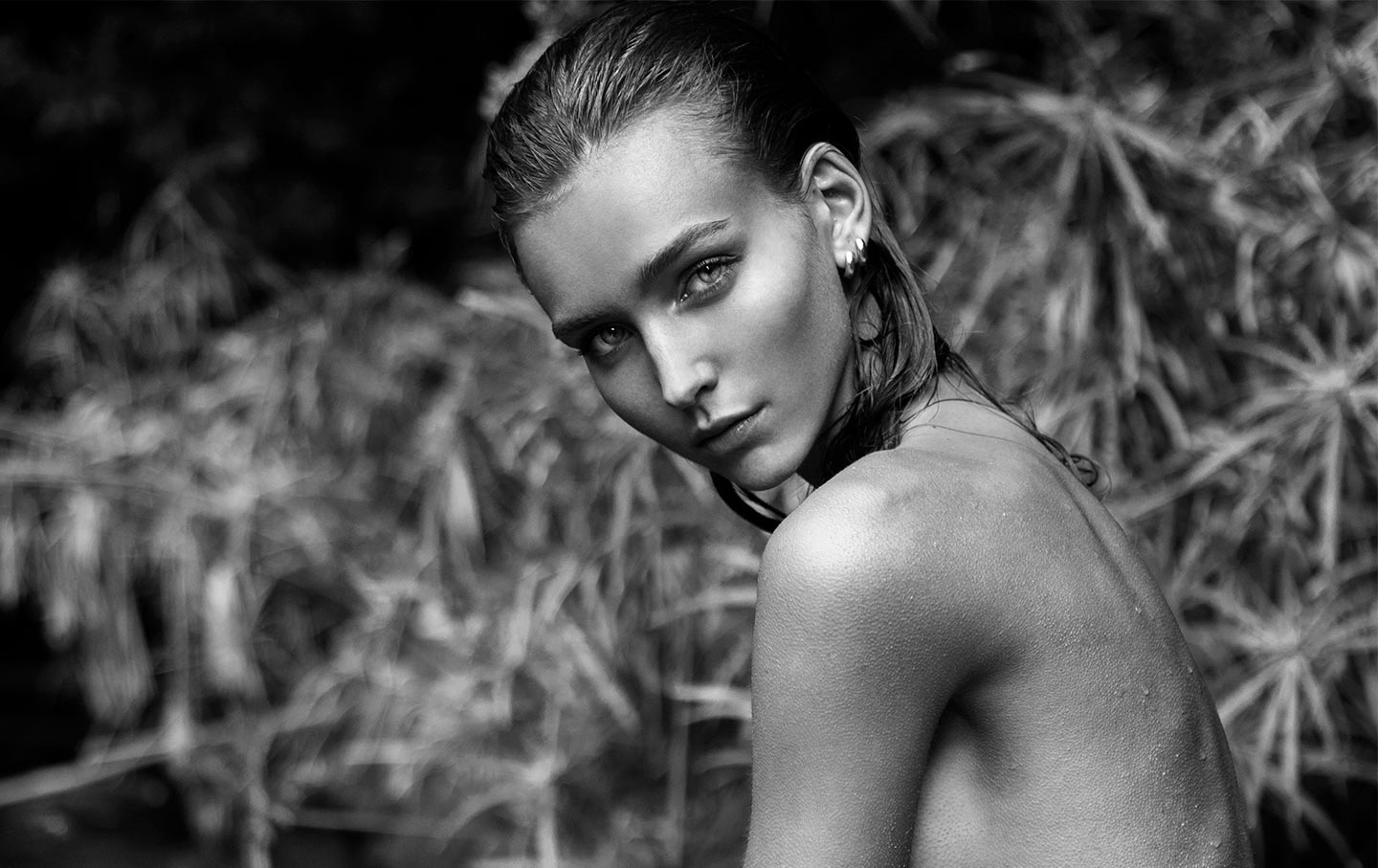 Rachel Cook black and white organic beauty Lefair Magazine 2016